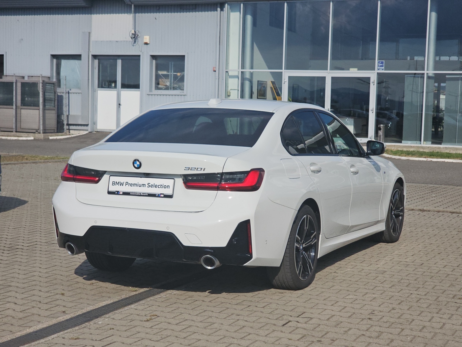 BMW Seria 3, 320I, 2025, 8990 km