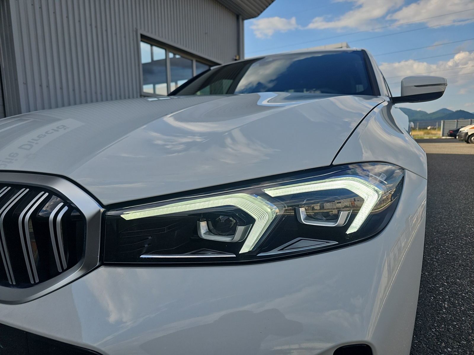 BMW Seria 3, 320I, 2025, 8990 km
