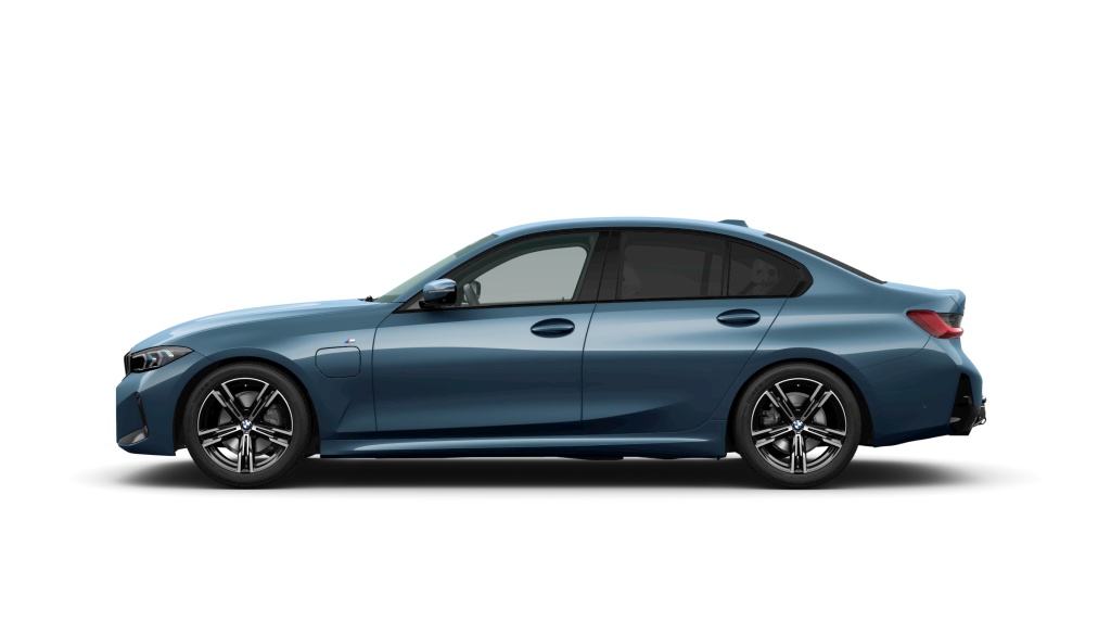 BMW Seria 3, 330E XDRIVE SEDAN, 2025, 6279 km