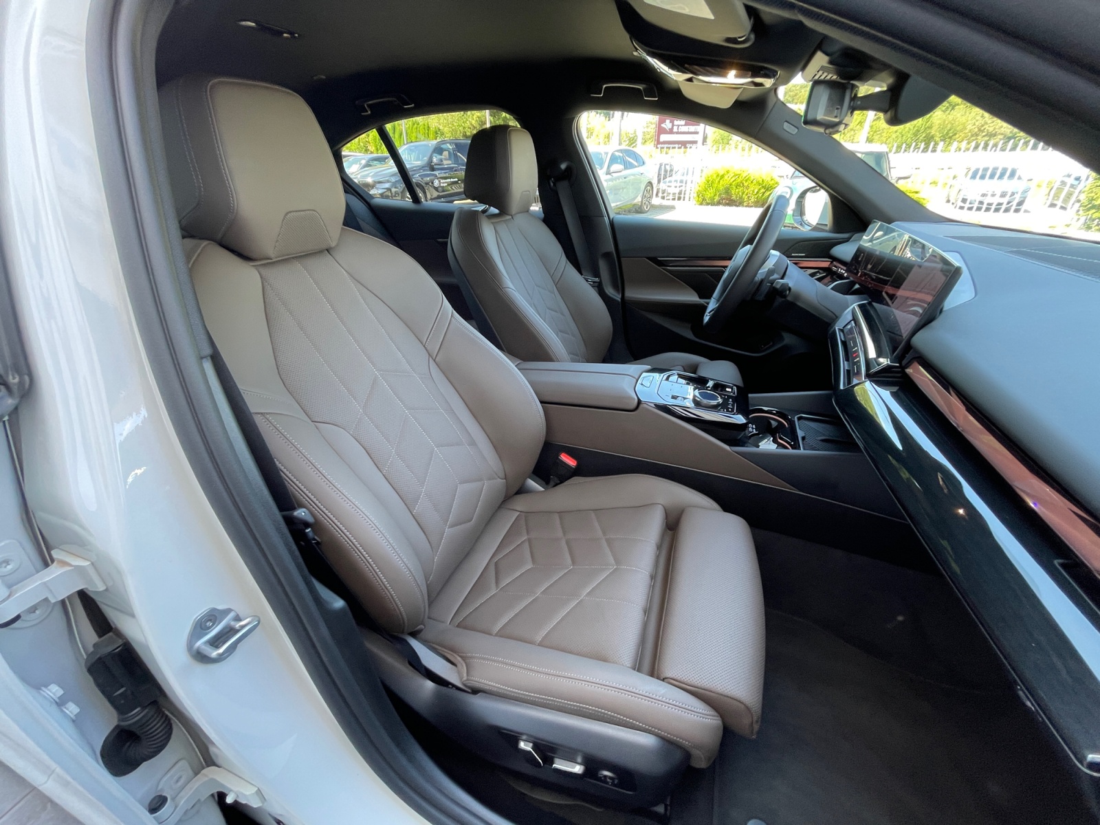 BMW Seria 5, 520D XDRIVE, 2025, 5800 km