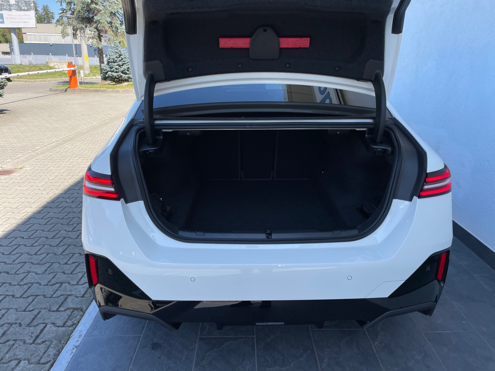 BMW Seria 5, 520D XDRIVE, 2025, 5800 km