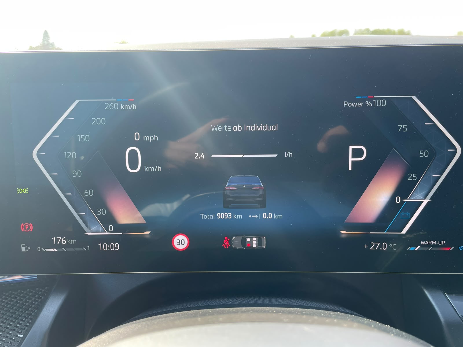 BMW Seria 5, 520I, 2025, 9100 km