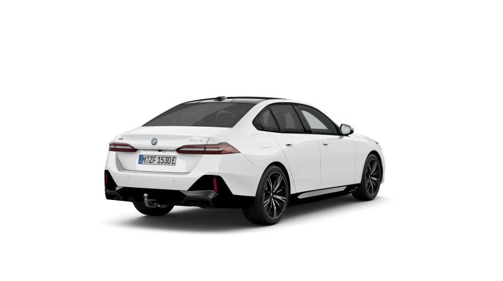 BMW Seria 5, 550E XDRIVE, 2025, 32300 km