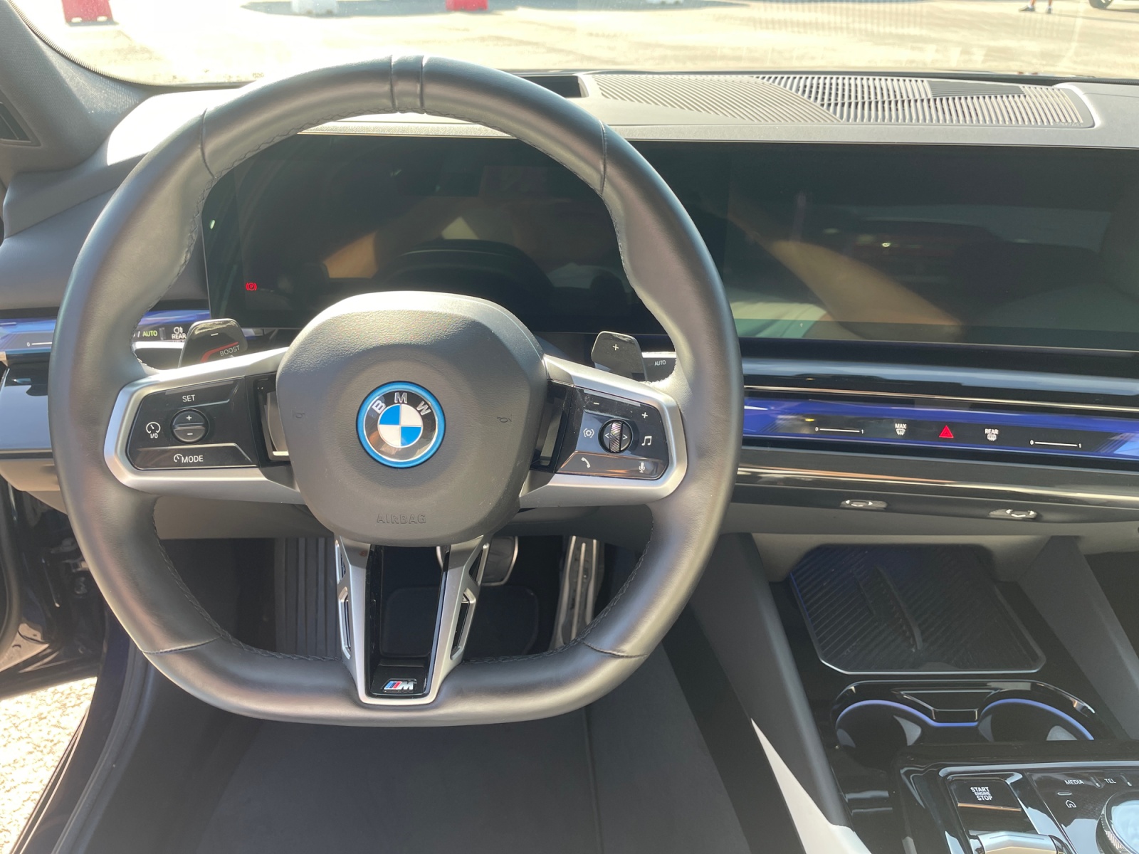 BMW Seria 5, 550E XDRIVE, 2025, 32700 km
