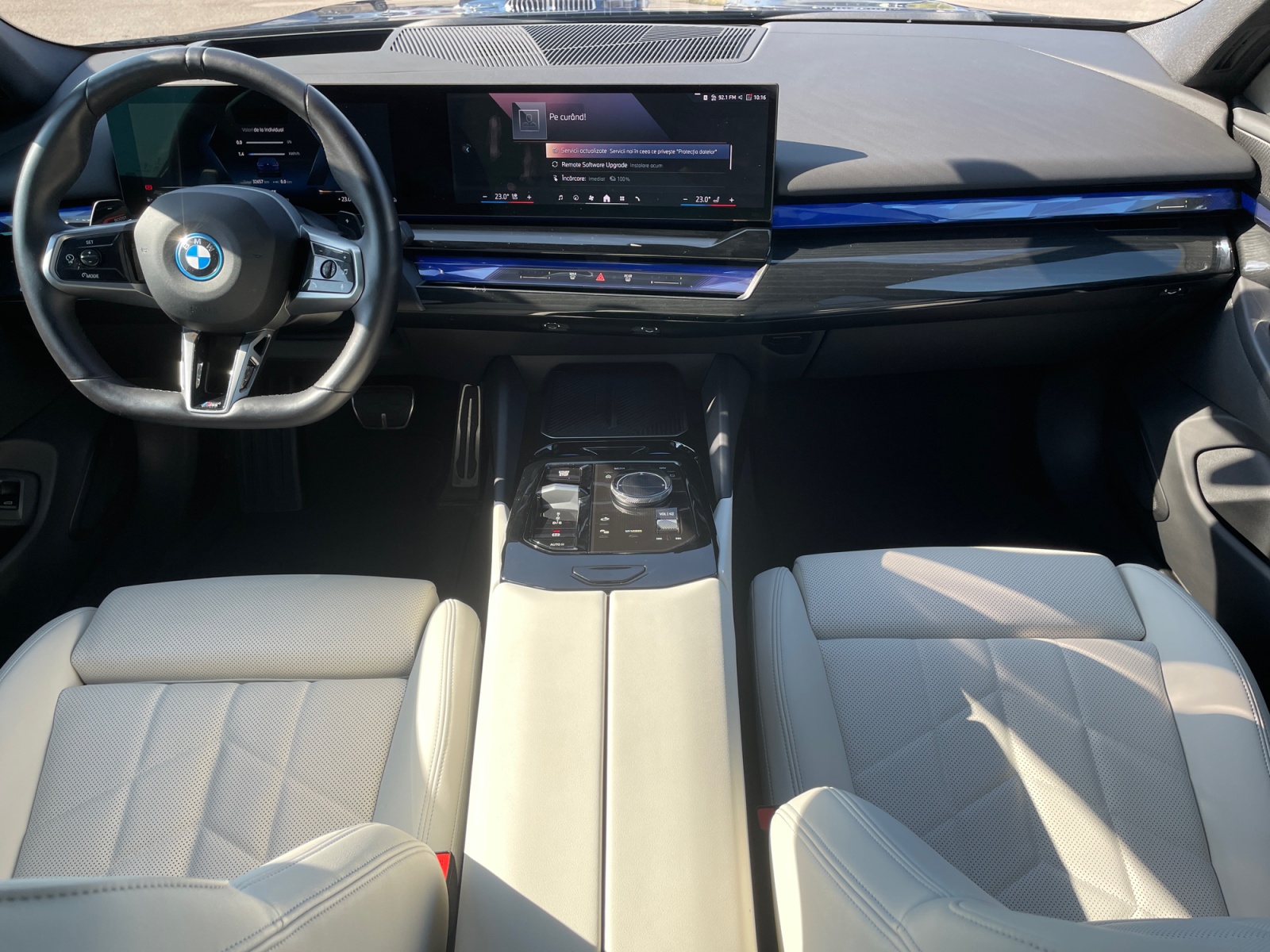 BMW Seria 5, 550E XDRIVE, 2025, 32700 km