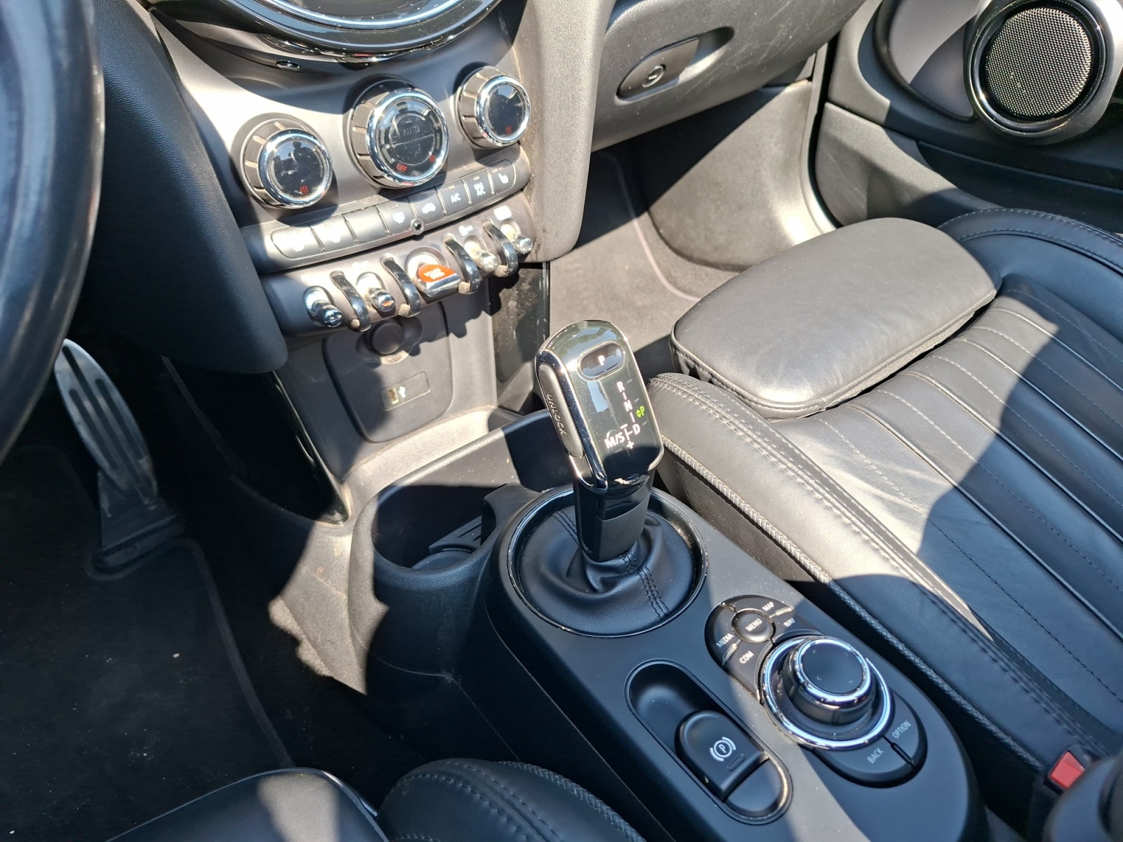 MINI Cabrio, JOHN COOPER WORKS CABRIO, 2021, 57836 km
