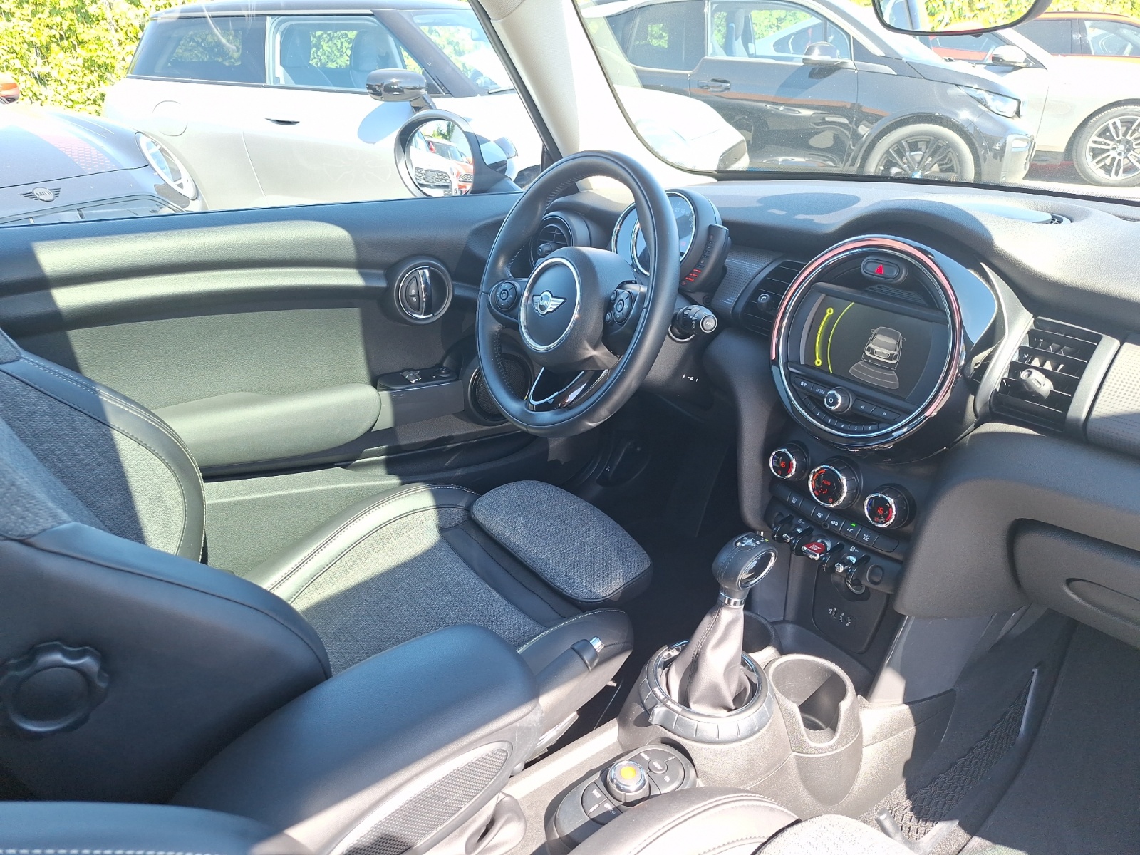 MINI Hatch 3 usi, COOPER, 2017, 51092 km