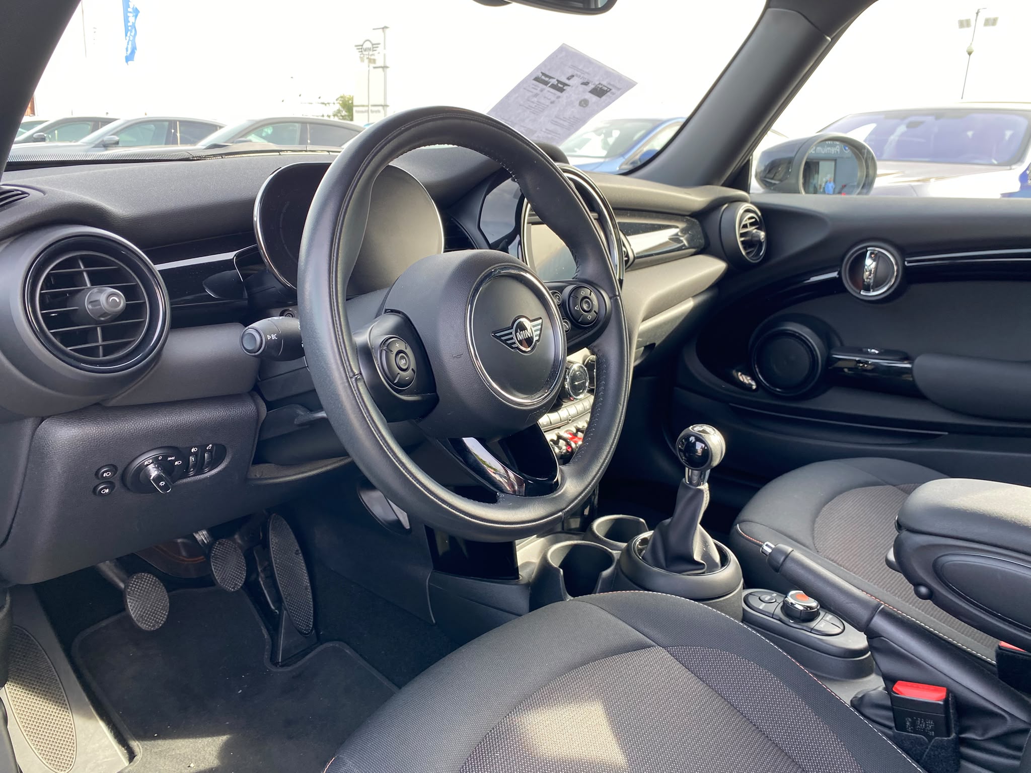 MINI Hatch 3 usi, ONE, 2020, 33055 km