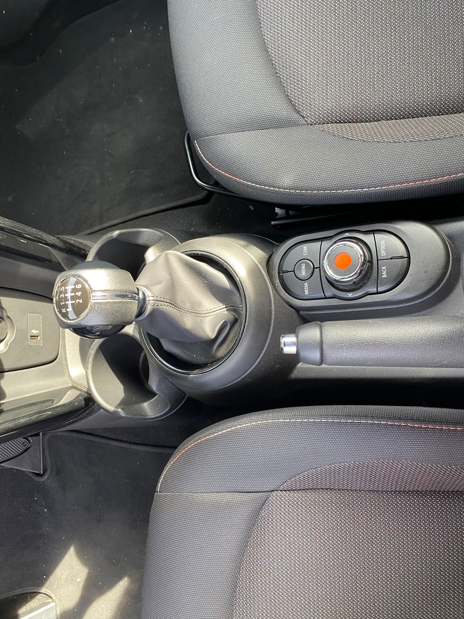 MINI Hatch 3 usi, ONE, 2020, 33055 km