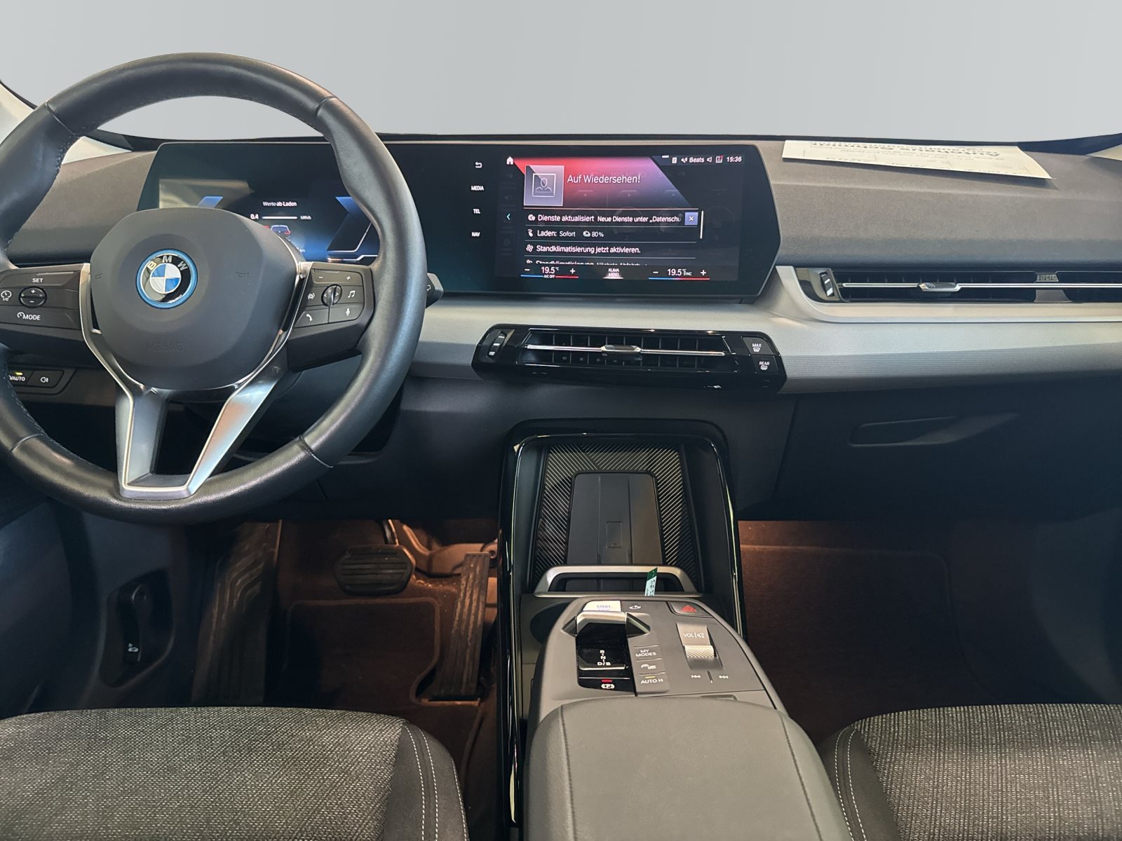 BMW iX1 2023 — imagine 13