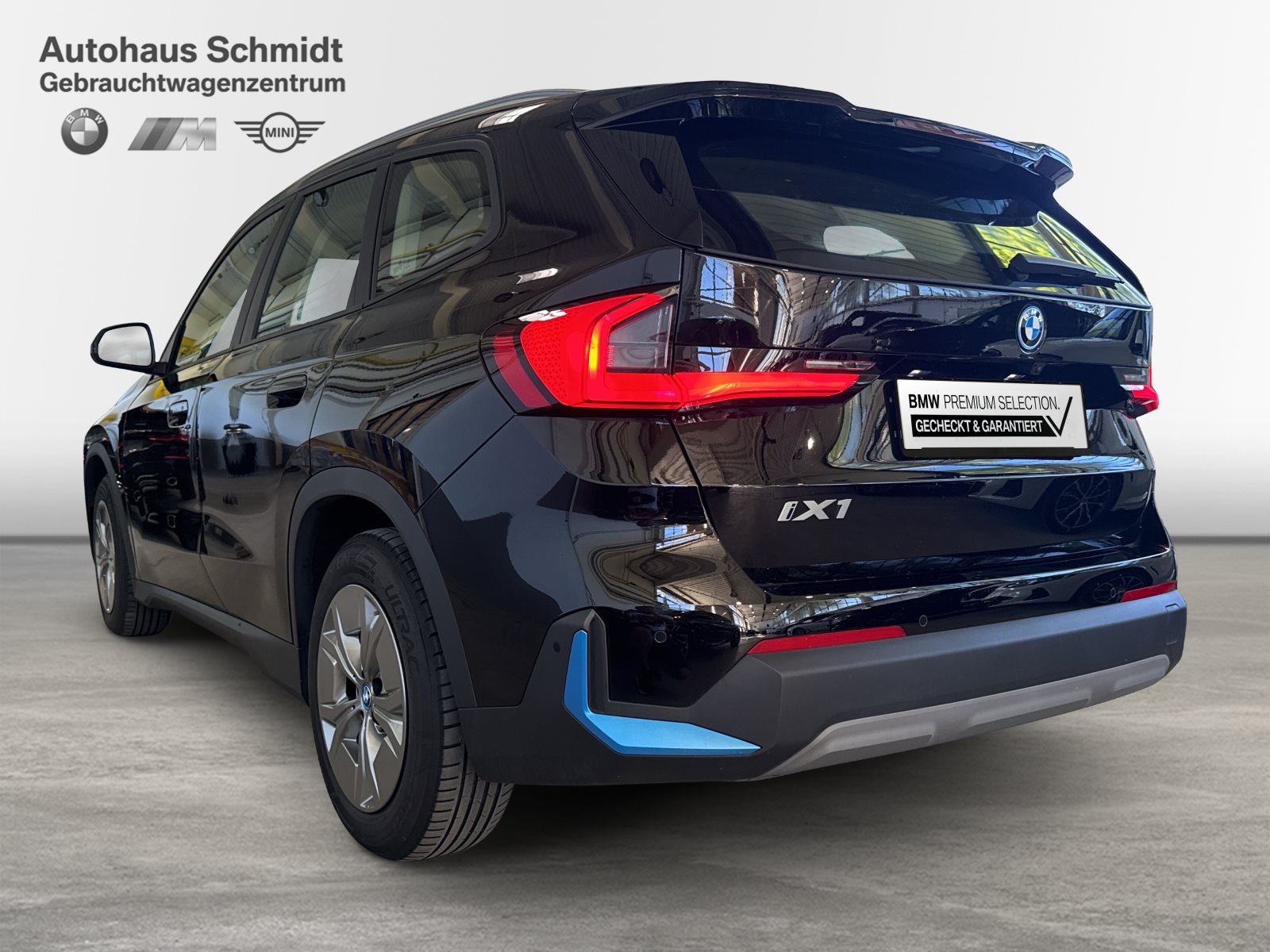 BMW iX1 2023 — imagine 3