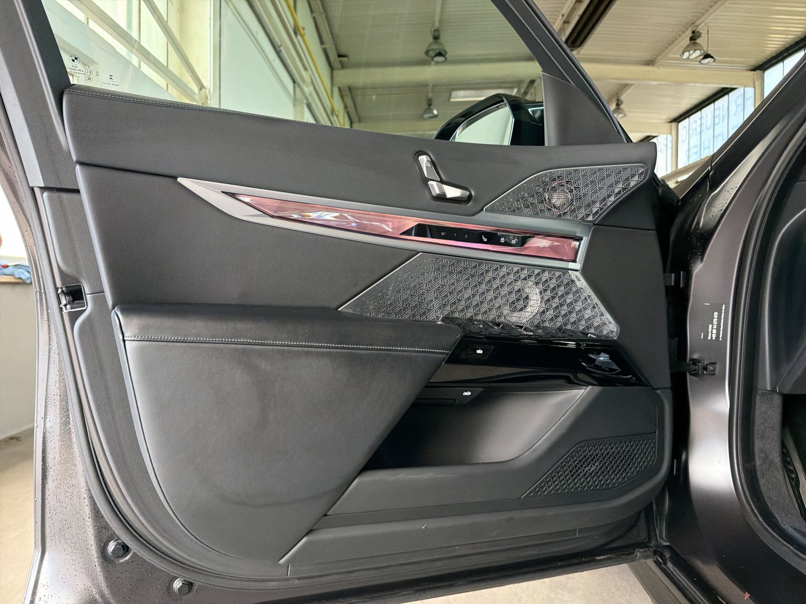 BMW i7 2023 — imagine 18