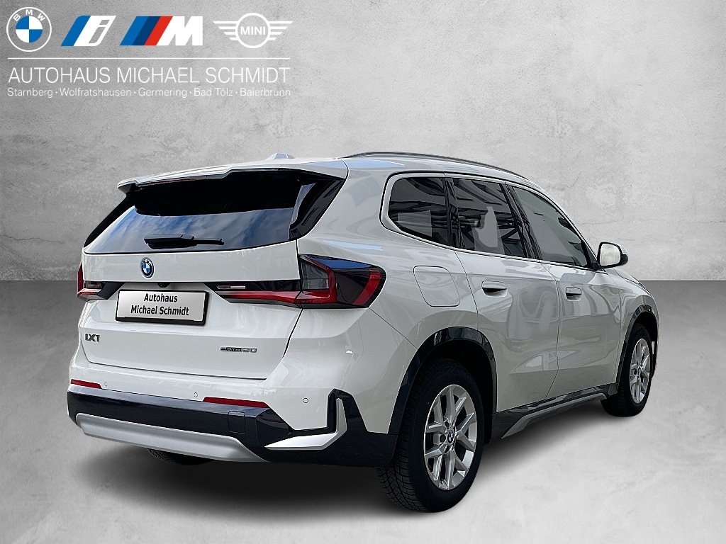 BMW iX1 2025 — imagine 5