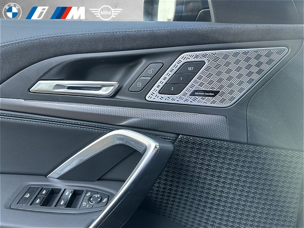 BMW iX2 2025 — imagine 12
