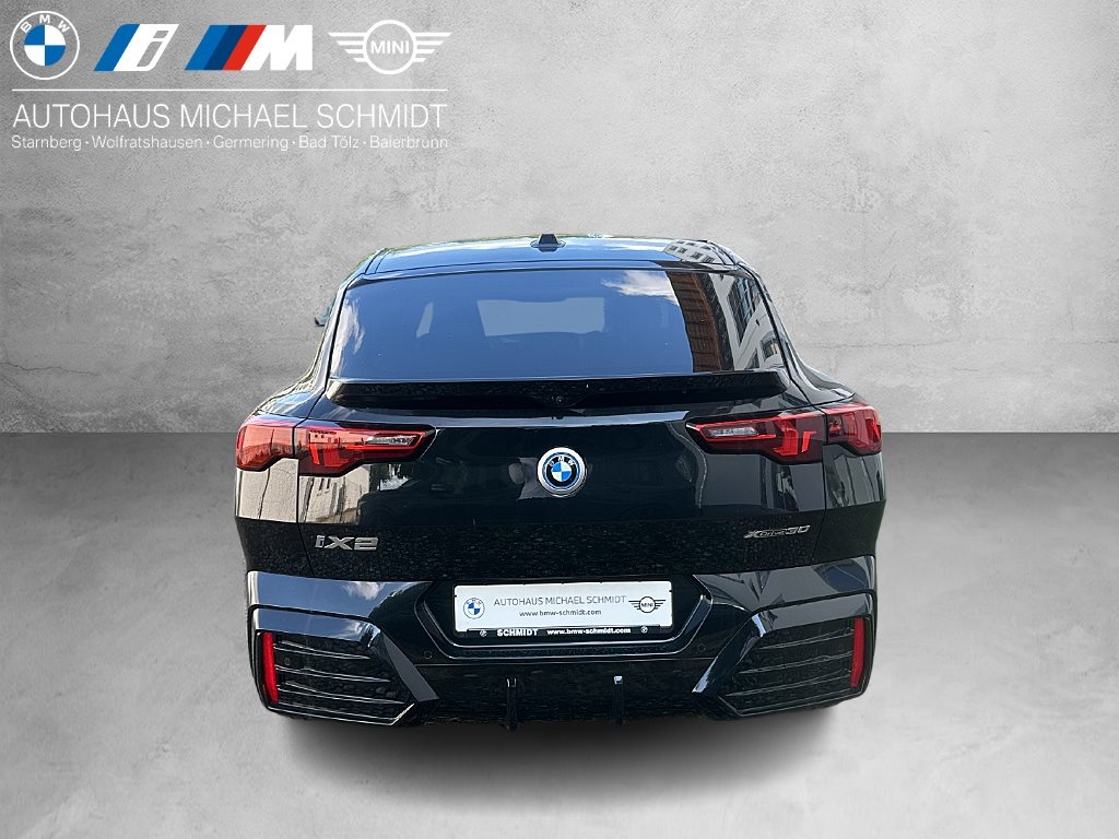 BMW iX2 2025 — imagine 4