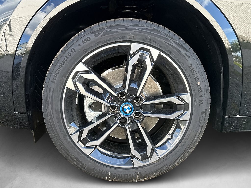 BMW iX2 2025 — imagine 8