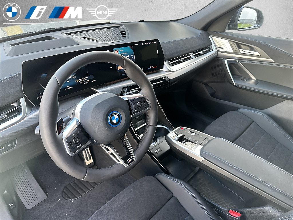 BMW iX2 2025 — imagine 9