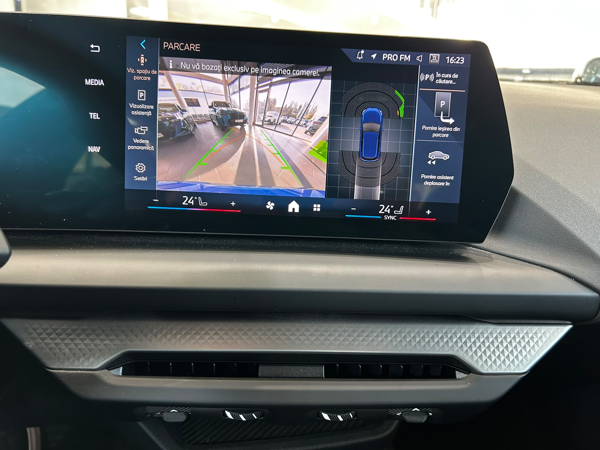 BMW Seria 1 2025 — imagine 11