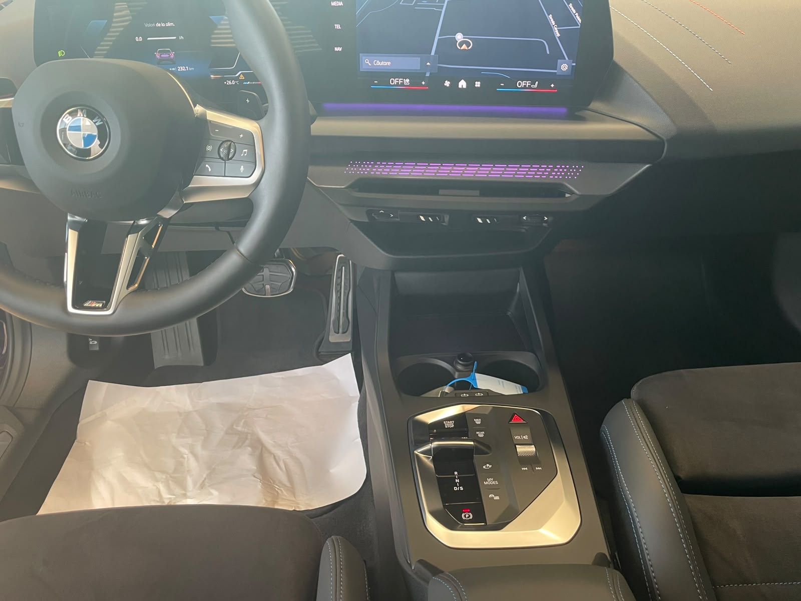 BMW Seria 1, 120 HATCH 5 USI, 2025, 8906 km