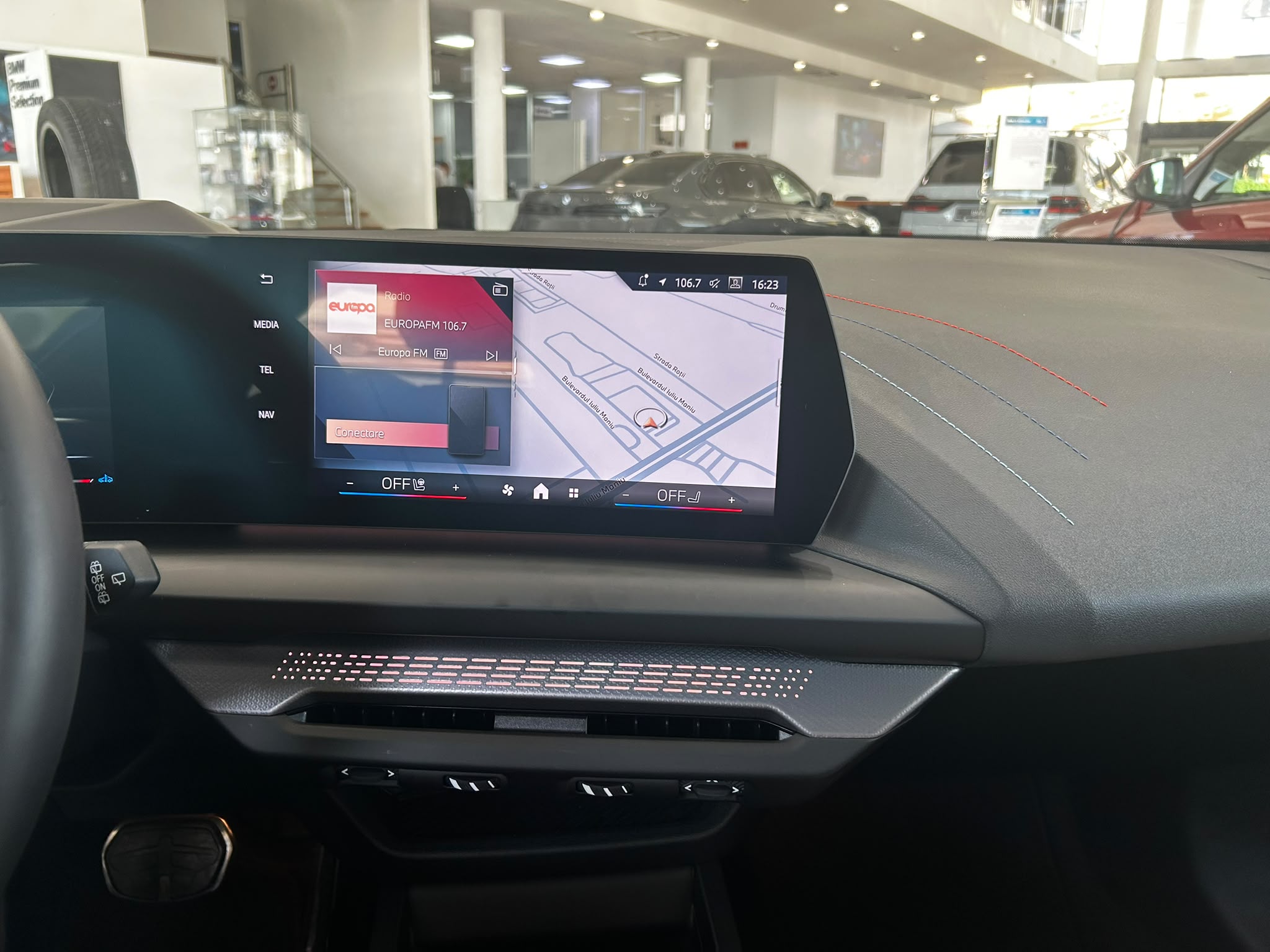 BMW Seria 1, 120 HATCH 5 USI, 2026, 12195 km