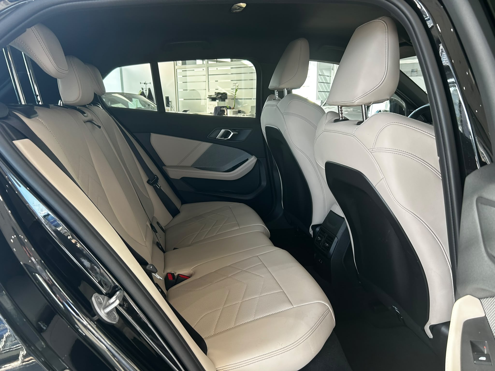 BMW Seria 1, 120 HATCH 5 USI, 2026, 12195 km