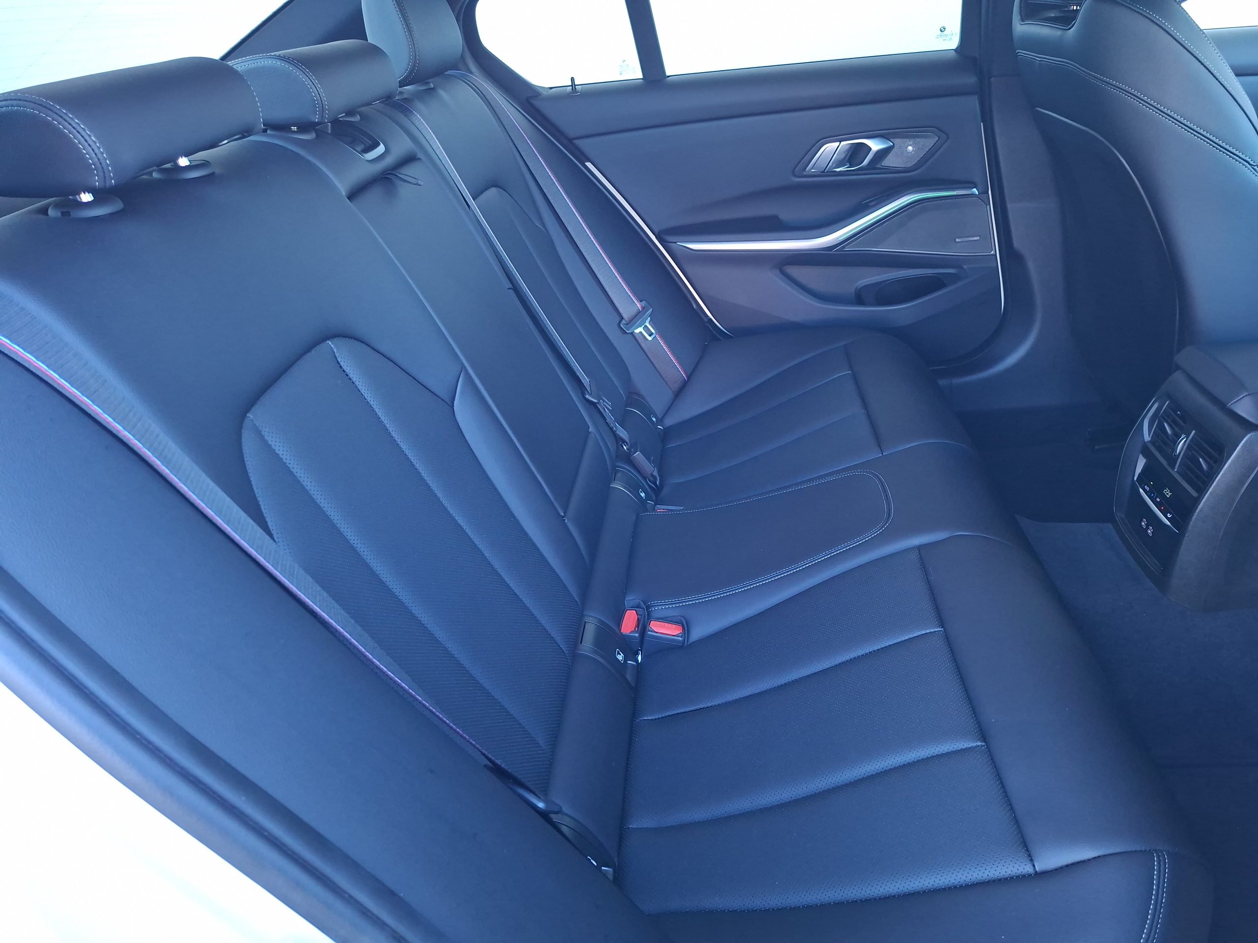 BMW Seria 3, 318D, 2026, 12538 km
