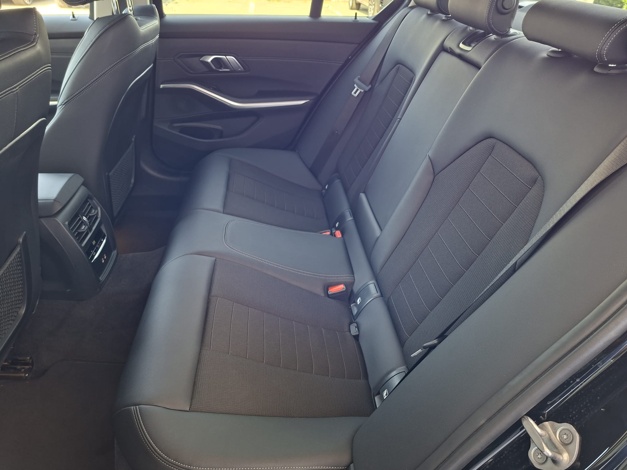 BMW Seria 3, 318I, 2022, 69600 km