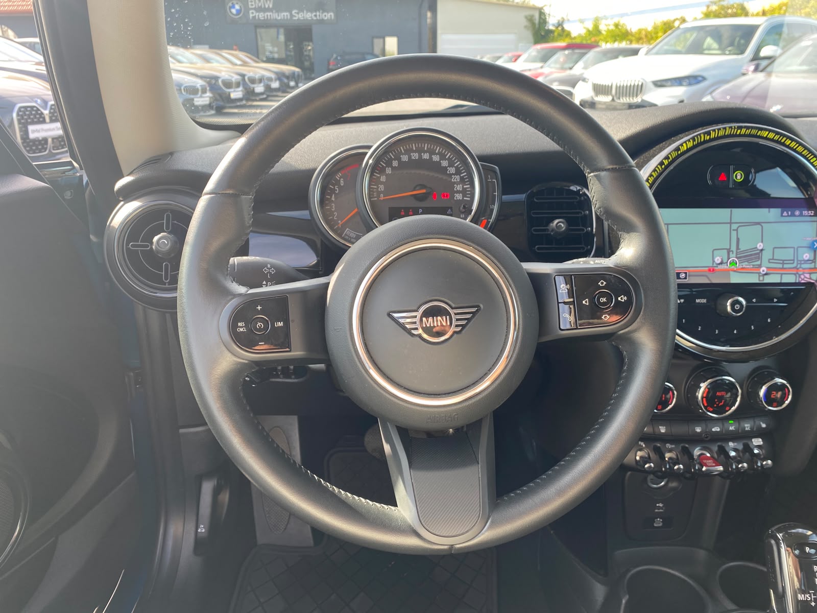 MINI Cooper 2023 — imagine 12