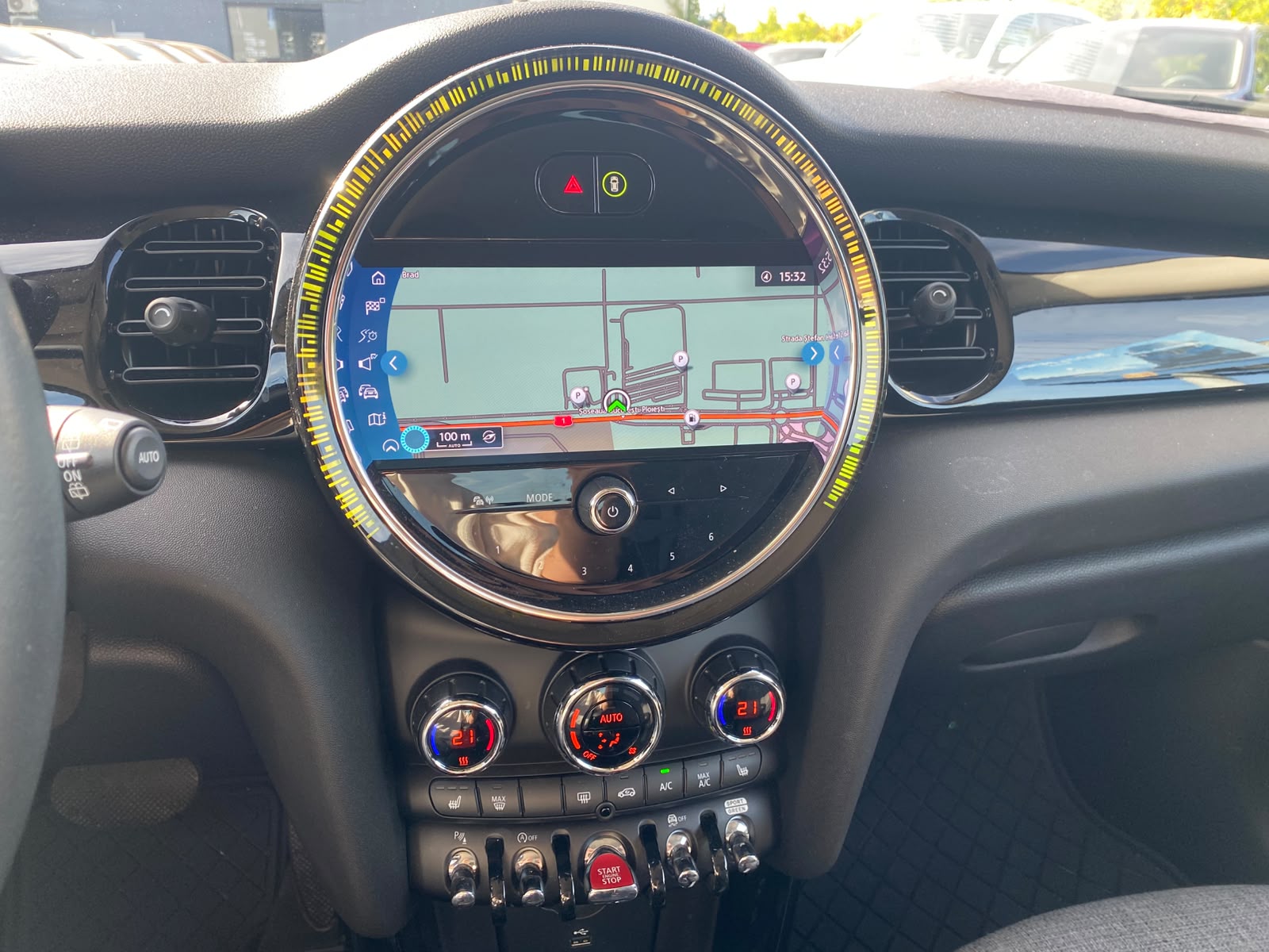 MINI Cooper 2023 — imagine 14