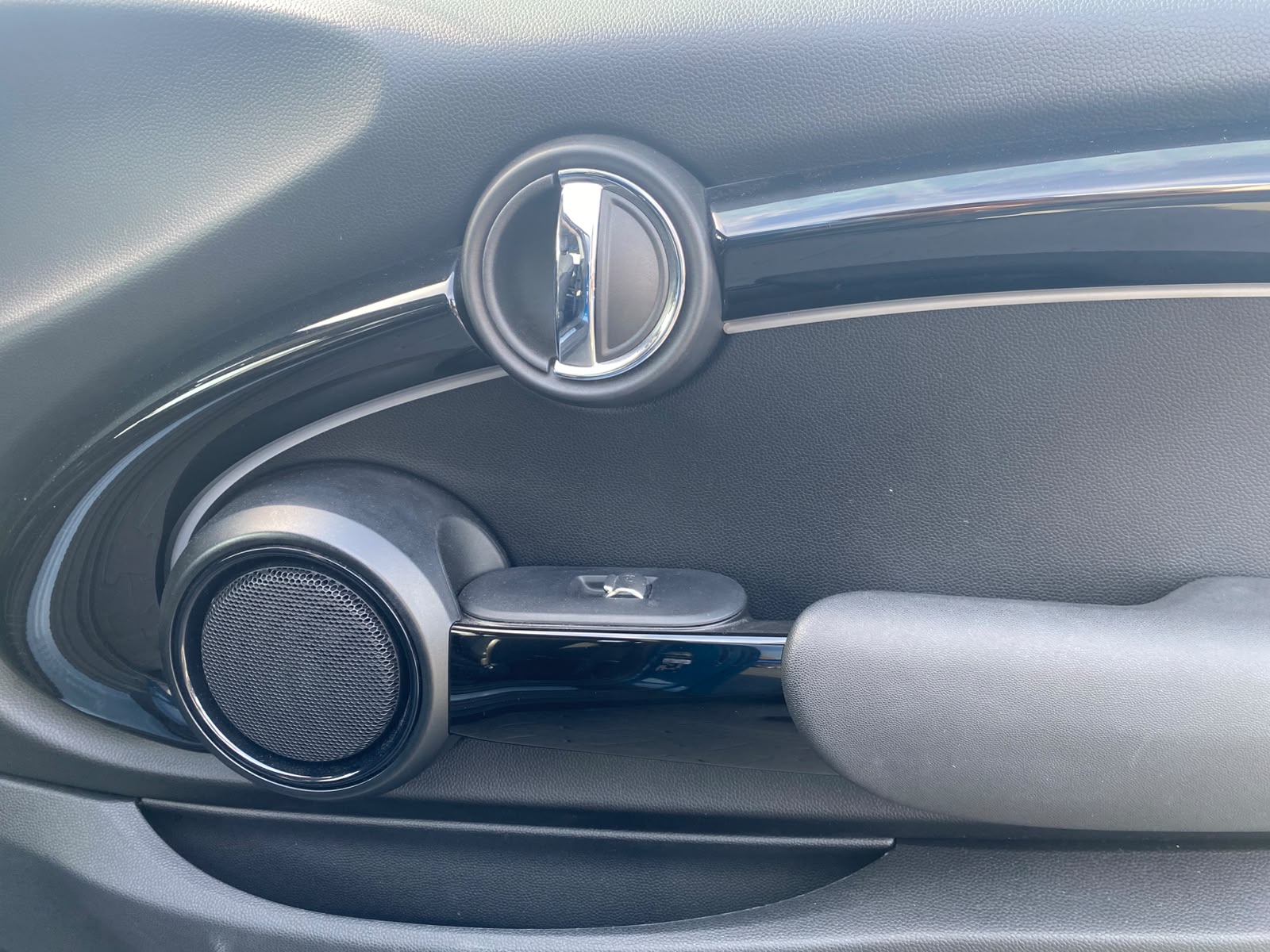 MINI Cooper 2023 — imagine 17