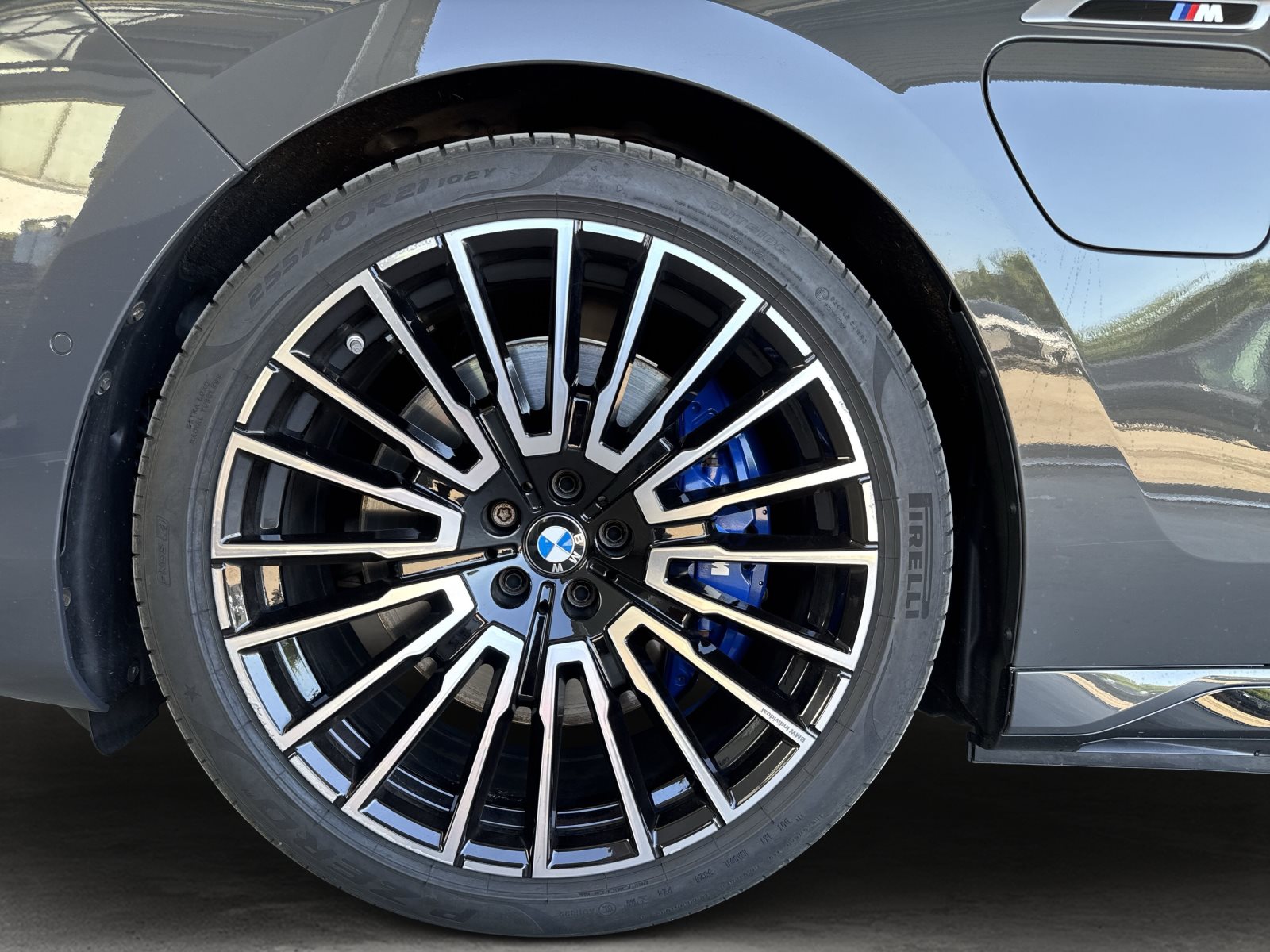 BMW Unknown Model 2025 — imagine 17
