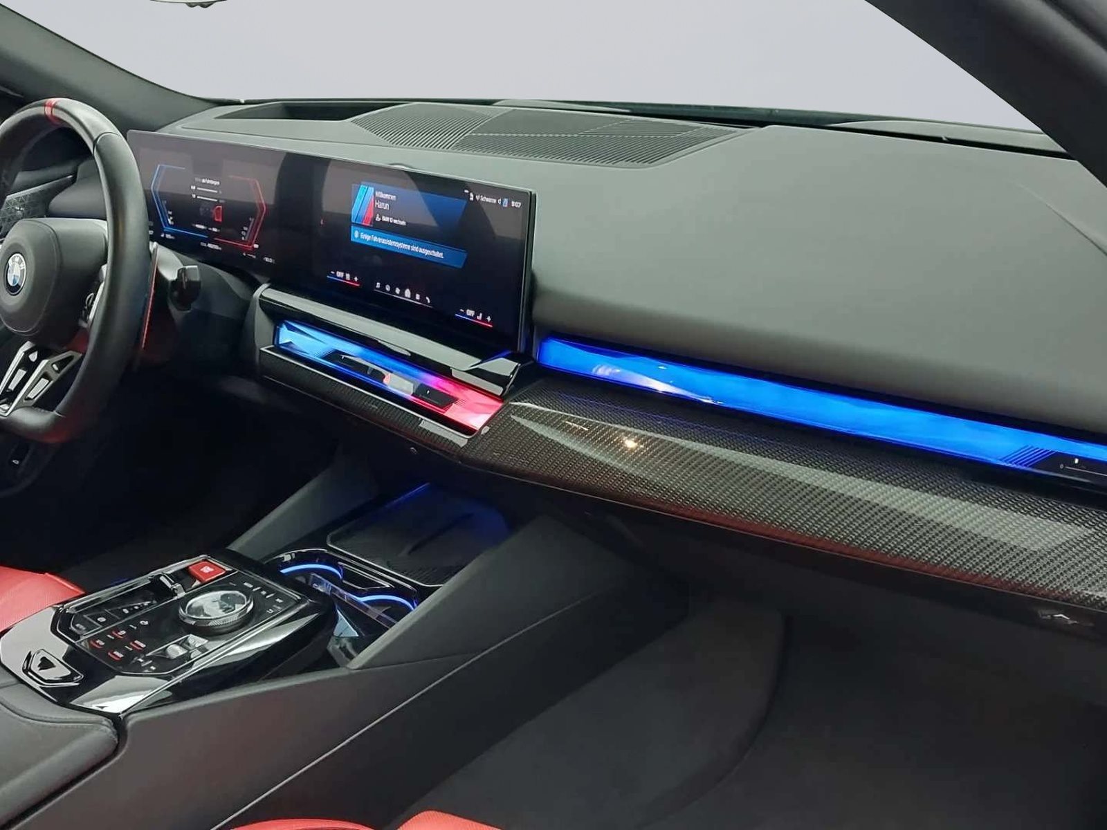 BMW M5 2025 — imagine 5