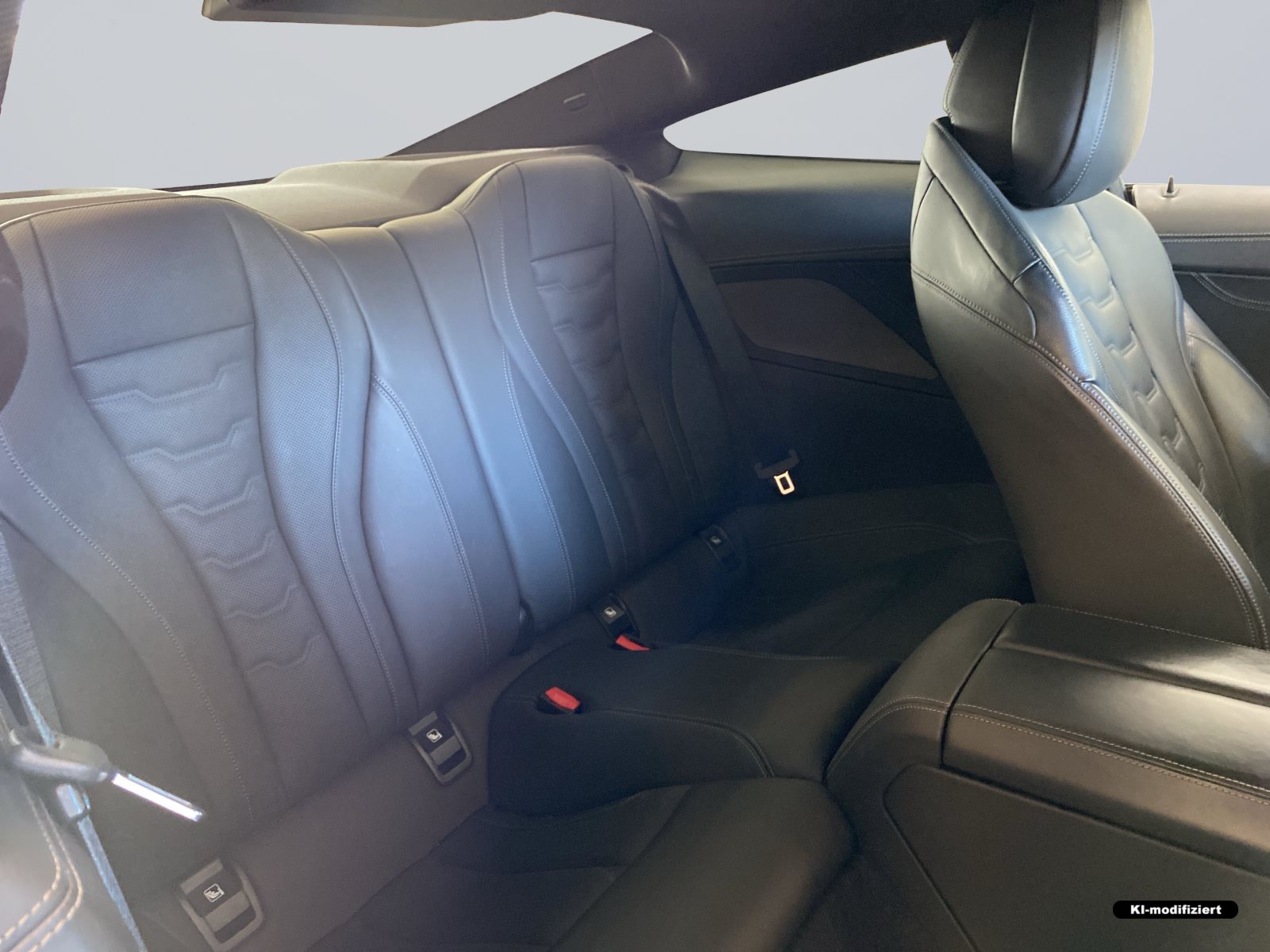 BMW M850i 2024 — imagine 10