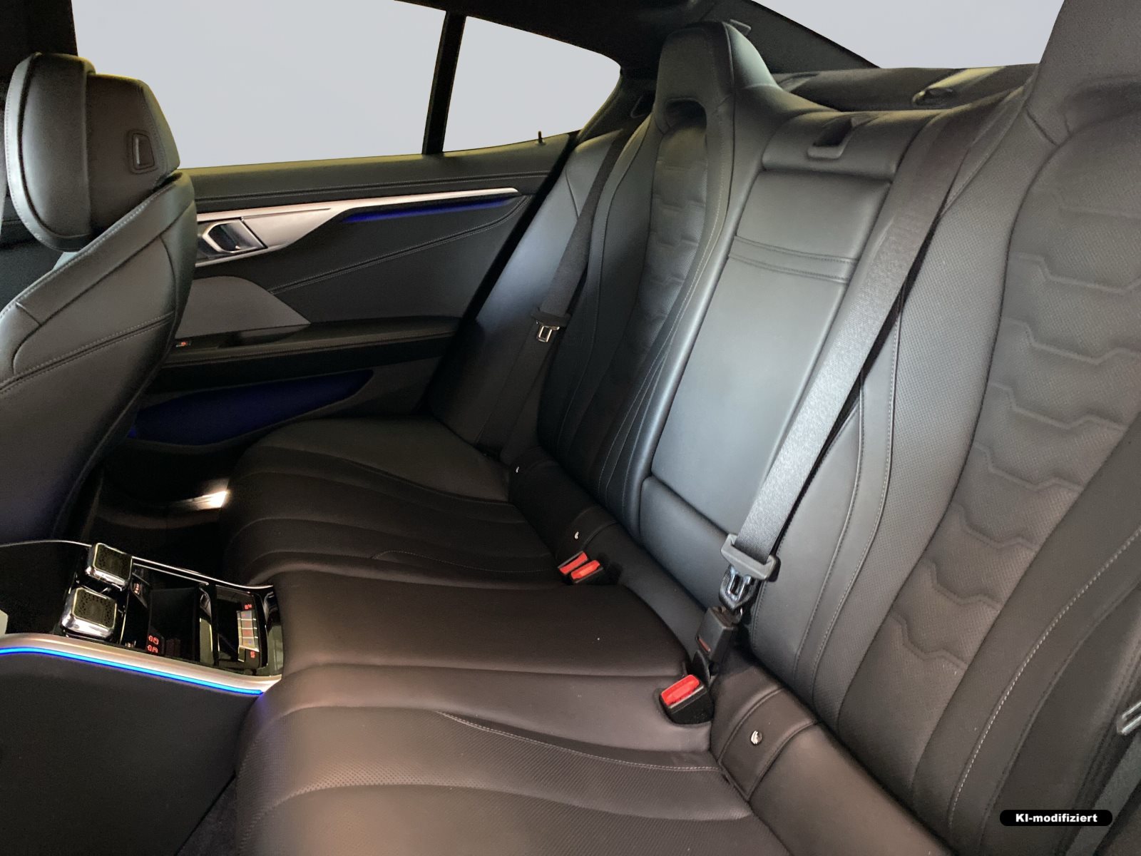 BMW M850i 2025 — imagine 9