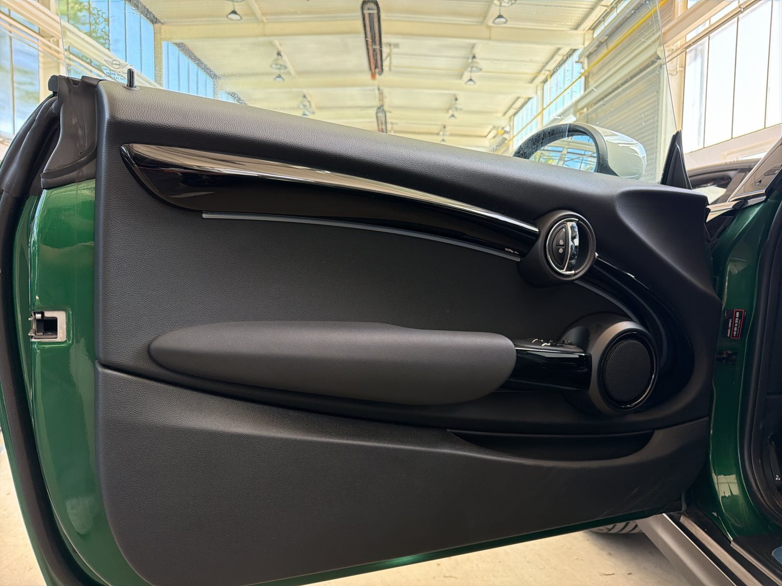 MINI Cooper SE 2023 — imagine 18